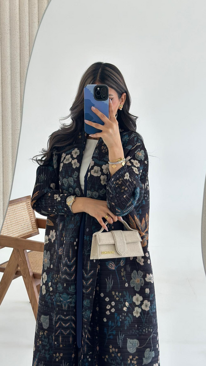 Midnight Abaya Vogue