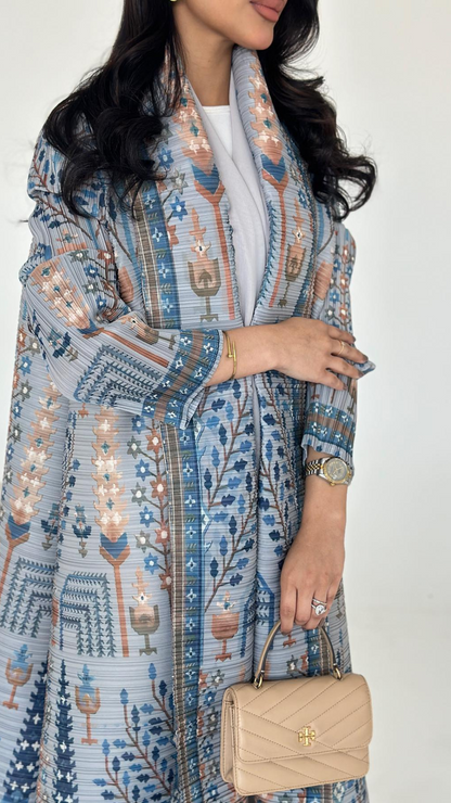 Vogue عباية السماء
