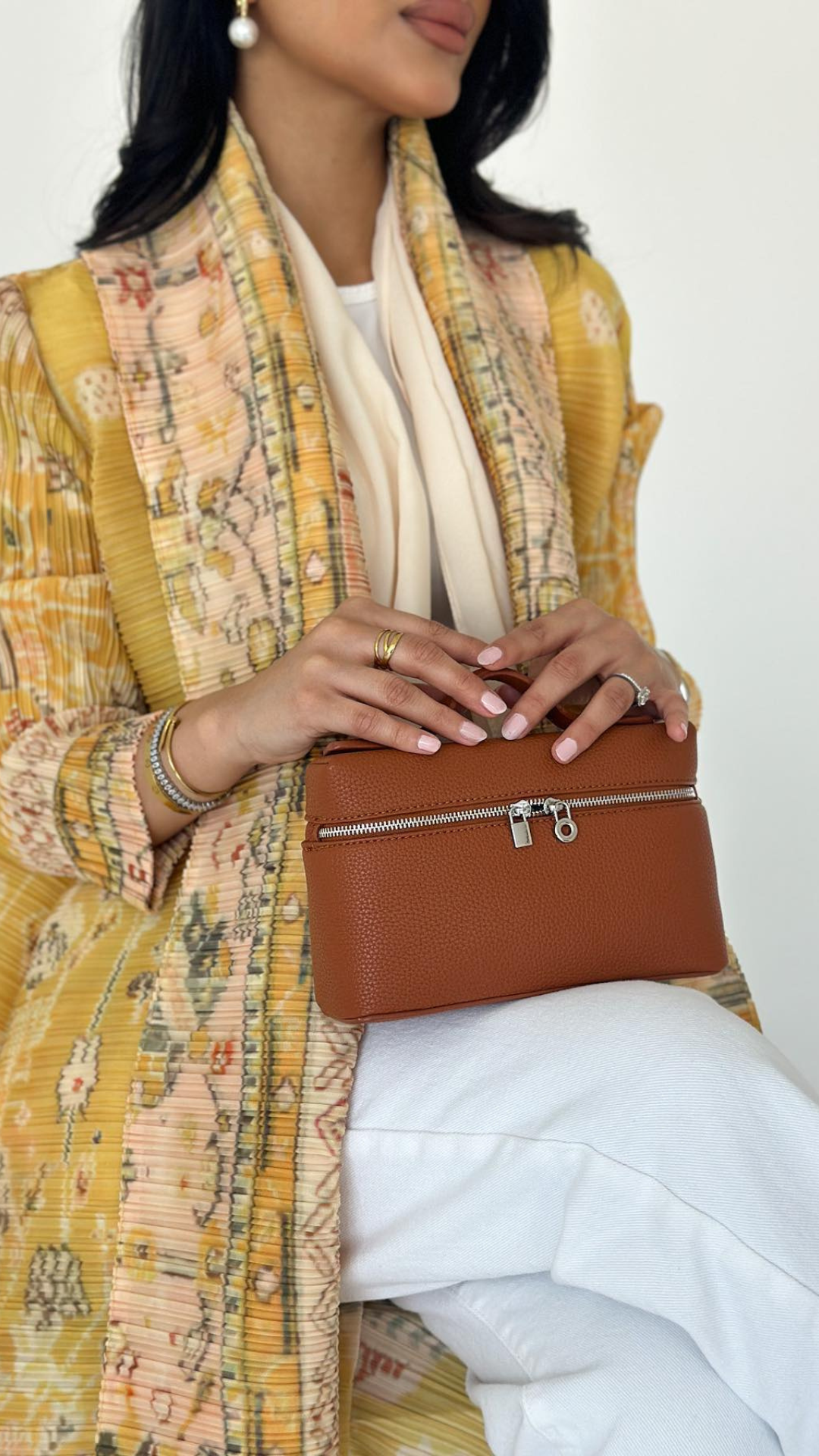Vogue عباية الشمس
