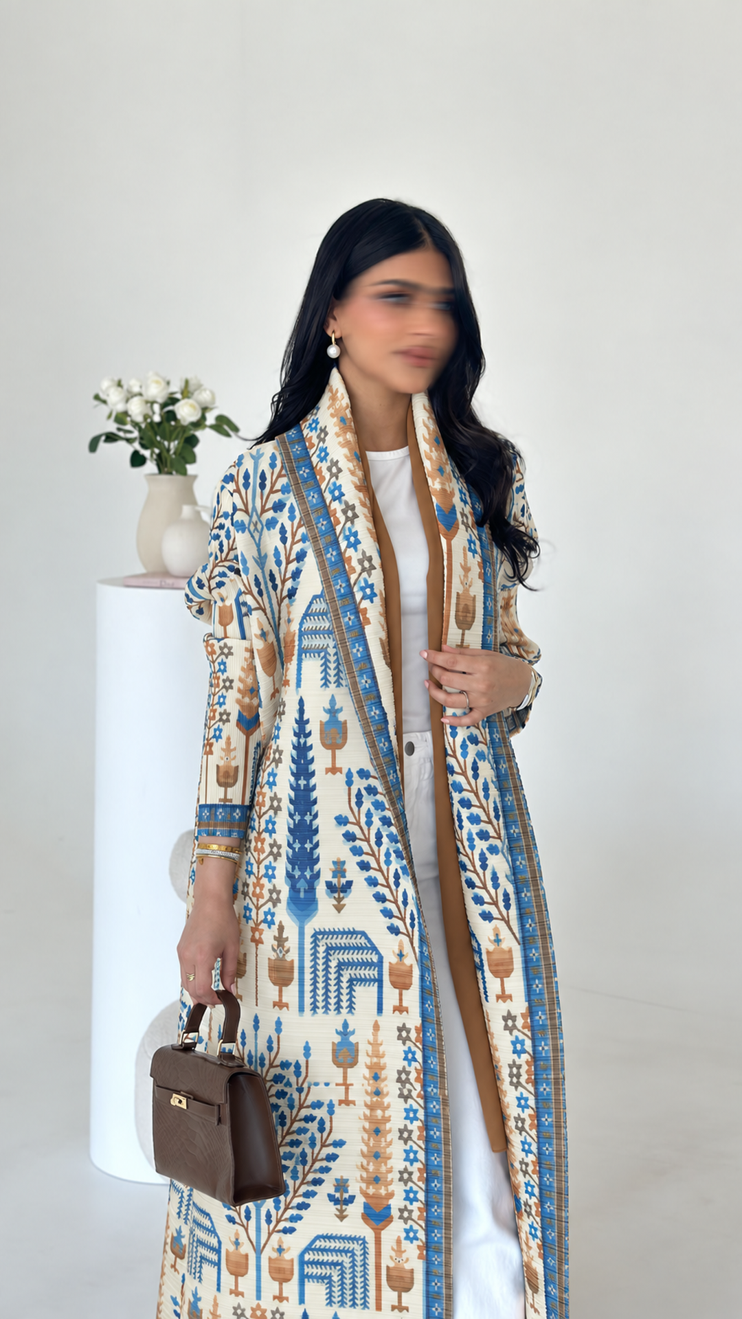 عباية سلطان Vogue
