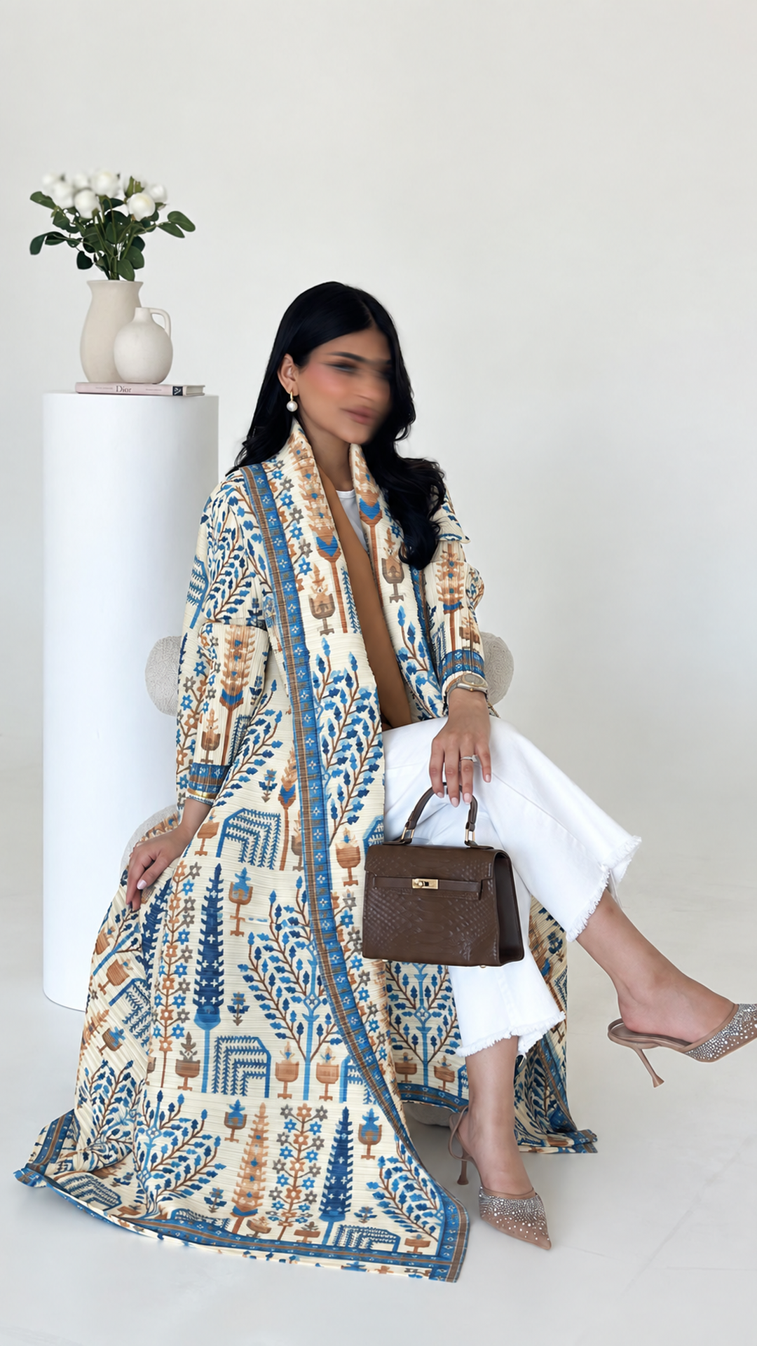 عباية سلطان Vogue